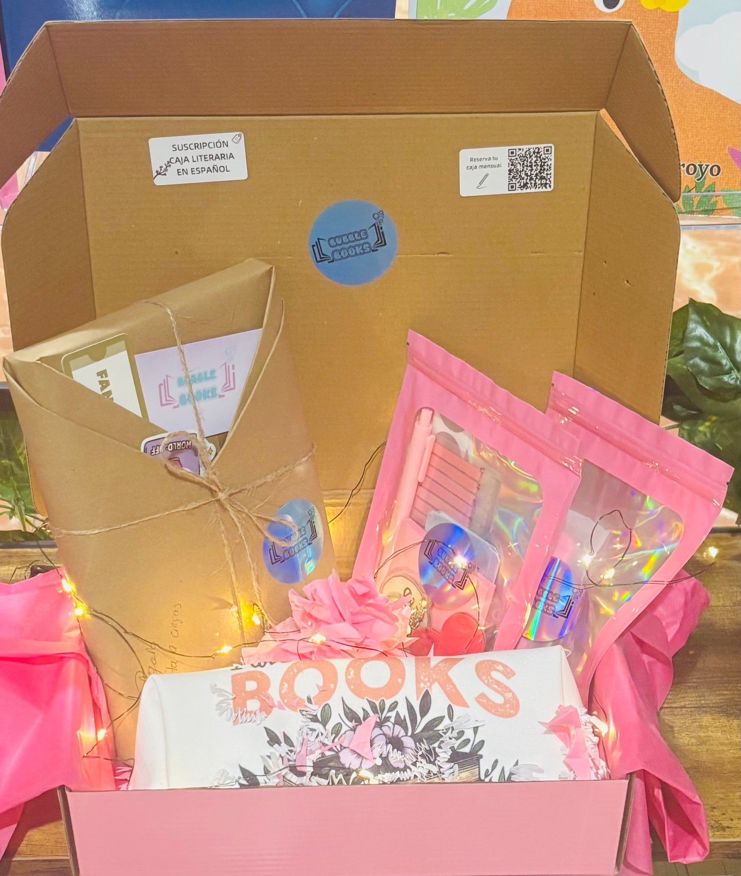 Caja literaria mensual con libros en español